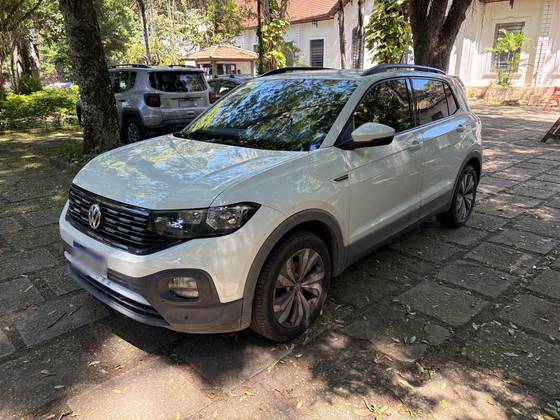 VOLKSWAGEN T-CROSS 1.0 200 TSI TOTAL FLEX COMFORTLINE AUTOMÁTICO